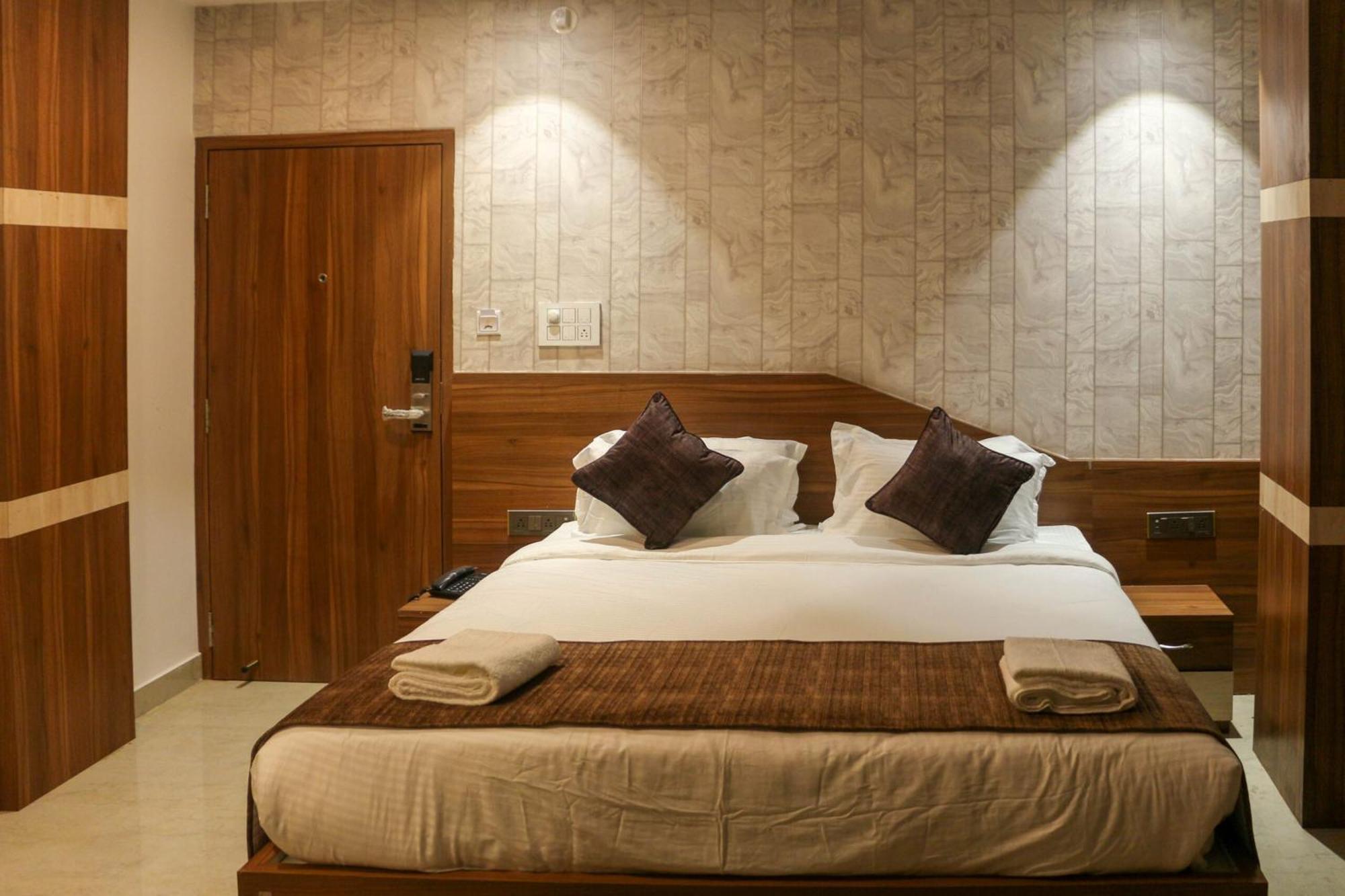 Hotel Obsidian Blue Itānagar Zewnętrze zdjęcie